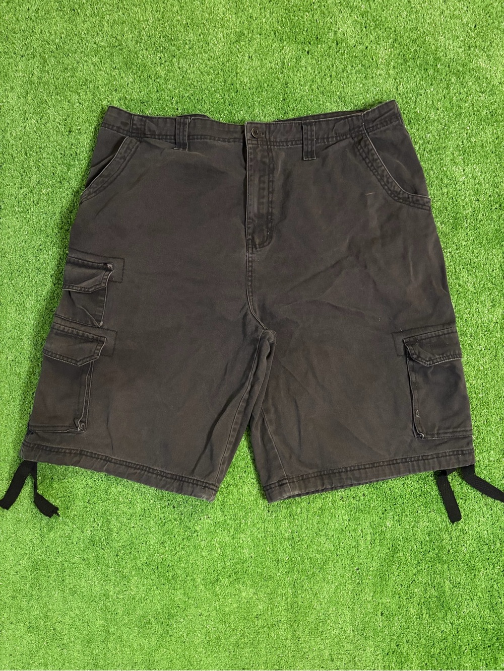 Y2K Airwalk Baggy Black Cargo Shorts